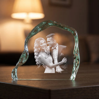 3D-Glas The Rock mit Fotogravur eines Paares am Abend