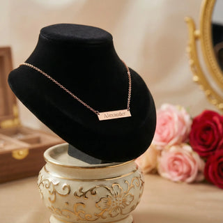 Halskette mit Gravur – Horizontaler Anhänger aus Edelstahl - Halsketten mit Gravur | Engravy